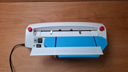 Schubladenmechanismus für Visitenkartenschneider